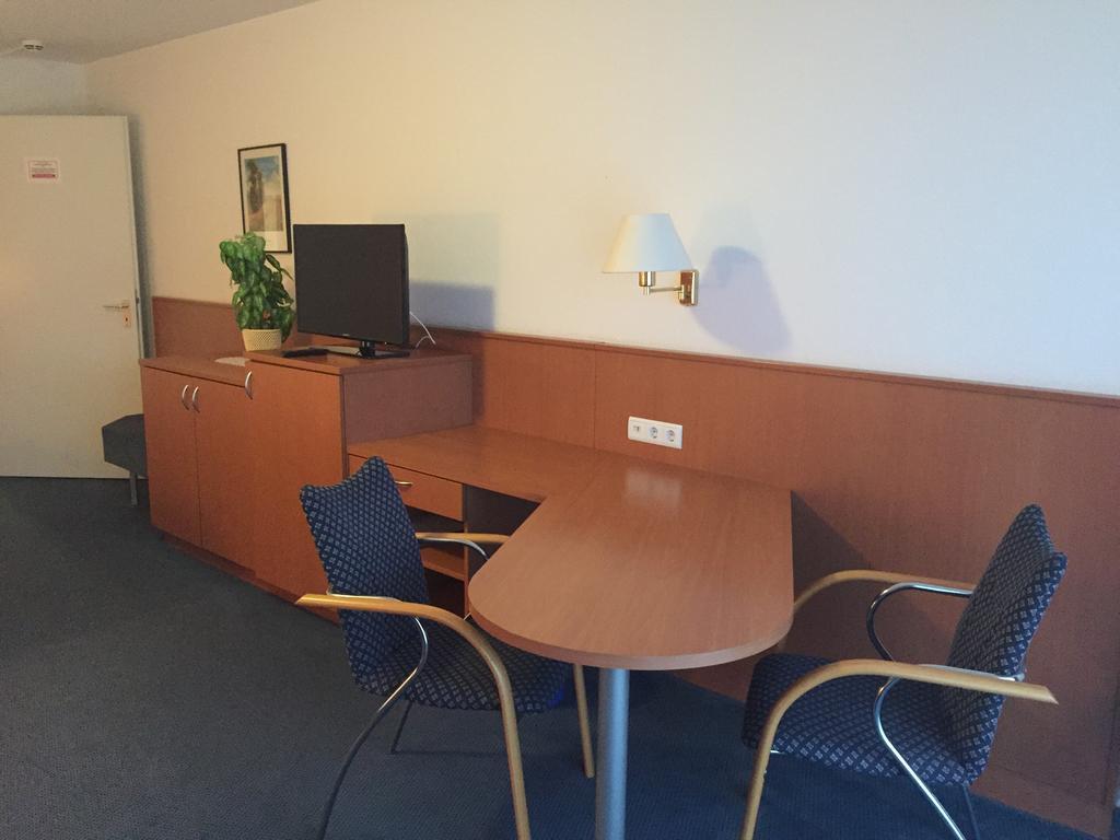 Hotel Goerres Wachtberg Номер фото