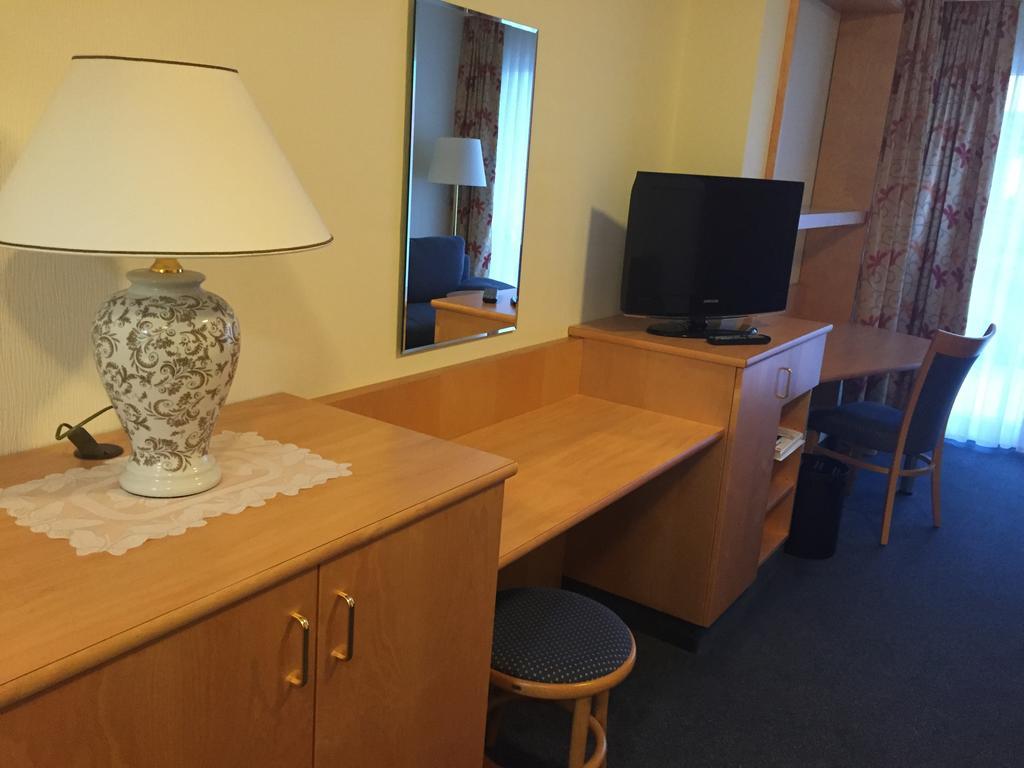 Hotel Goerres Wachtberg Номер фото